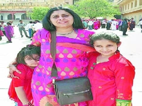 dr shalini arya